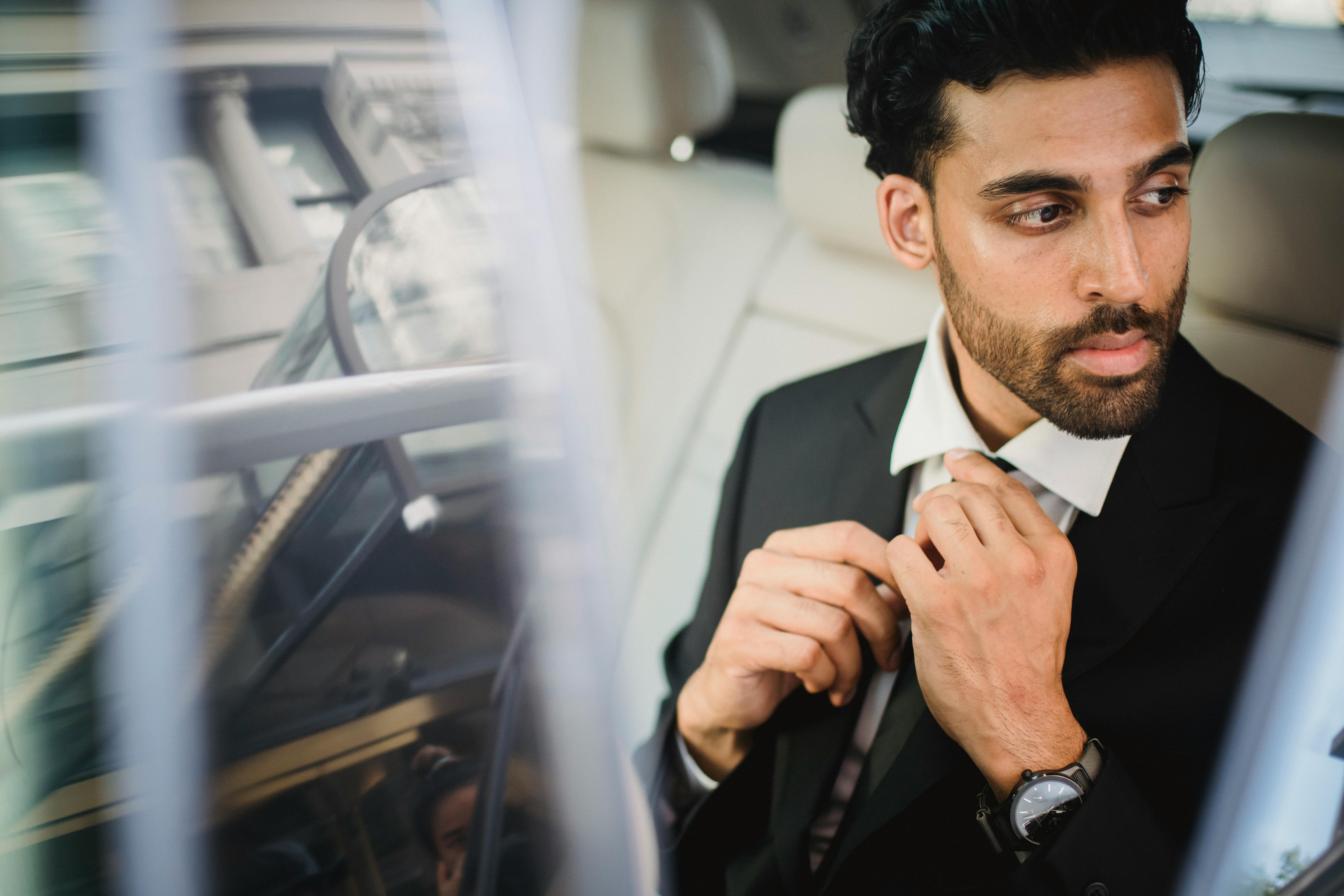 top perfumes for pakistani men. discover the sweet smell of success